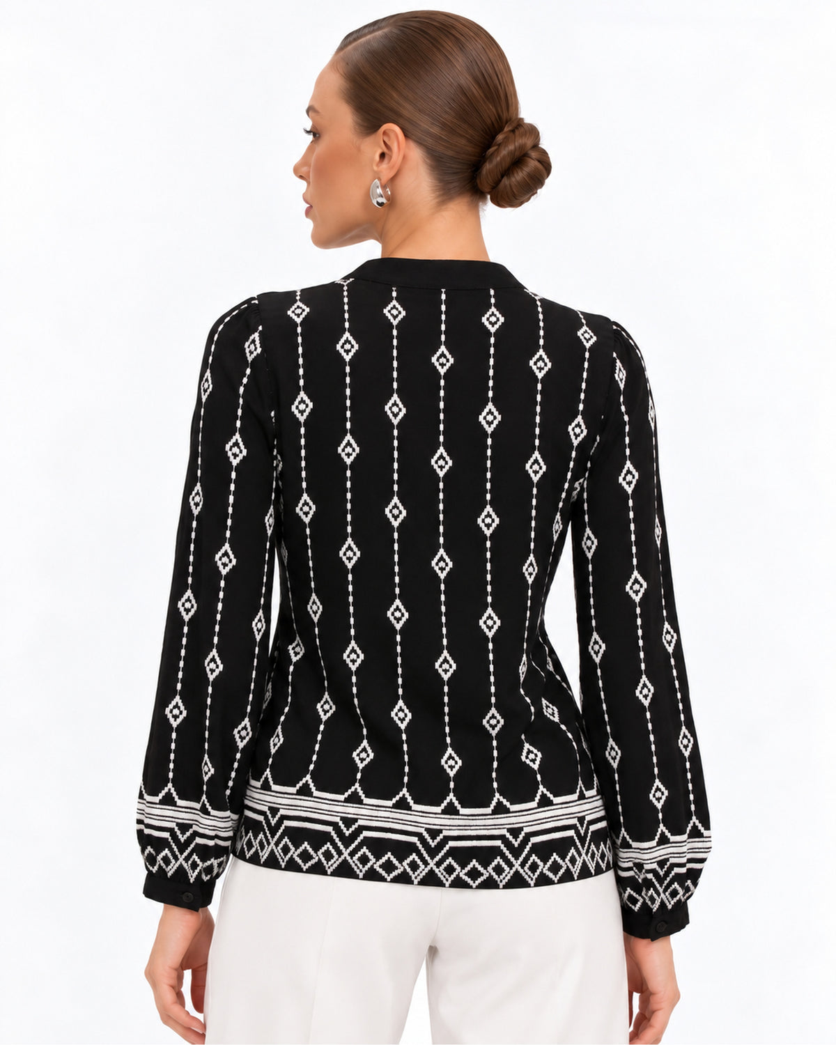 Blusa Bordada Geométrica
