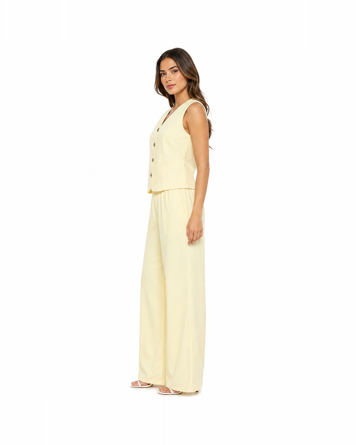 Conjunto Sastre Palazzo Beige – de lado