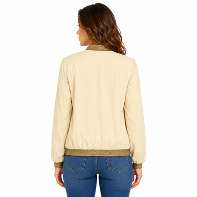 Chamarra Bomber Ligera Beige – de espalda