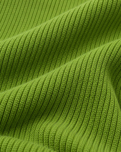 Suéter Canalé Botones Dorados Verde – detalle de tela