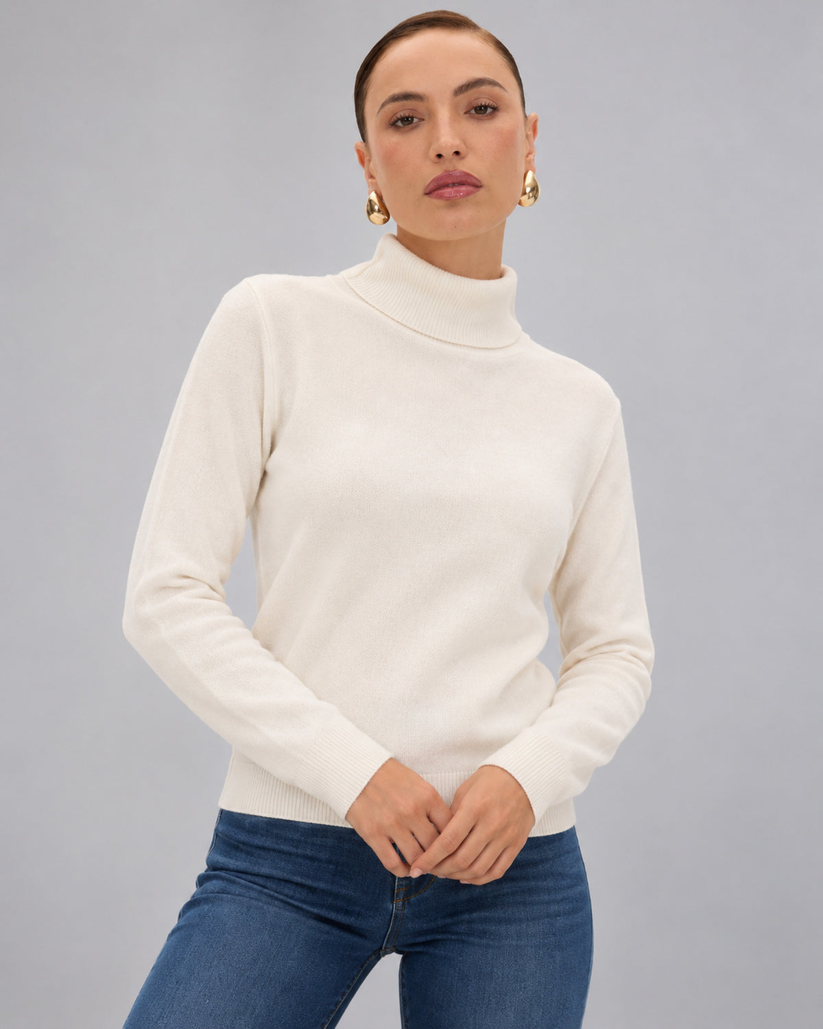 Suéter Cuello Alto Básico Blanco – frente