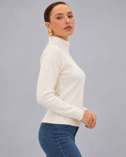 Suéter Cuello Alto Básico Blanco – lateral