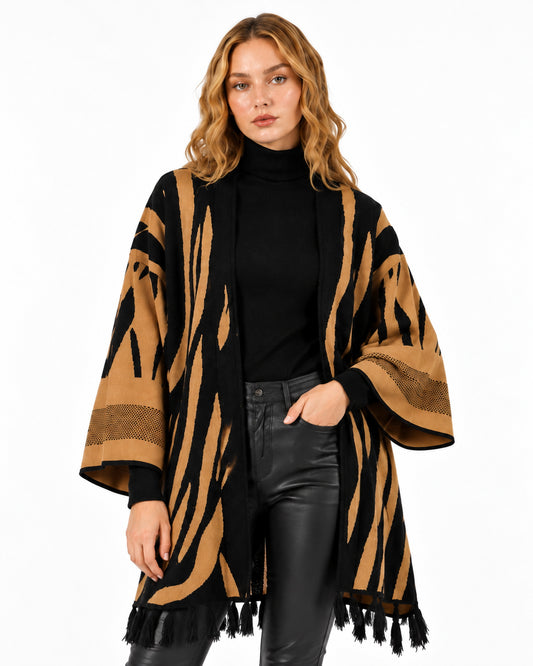 Capa Animal Print Flecos Negro – frente
