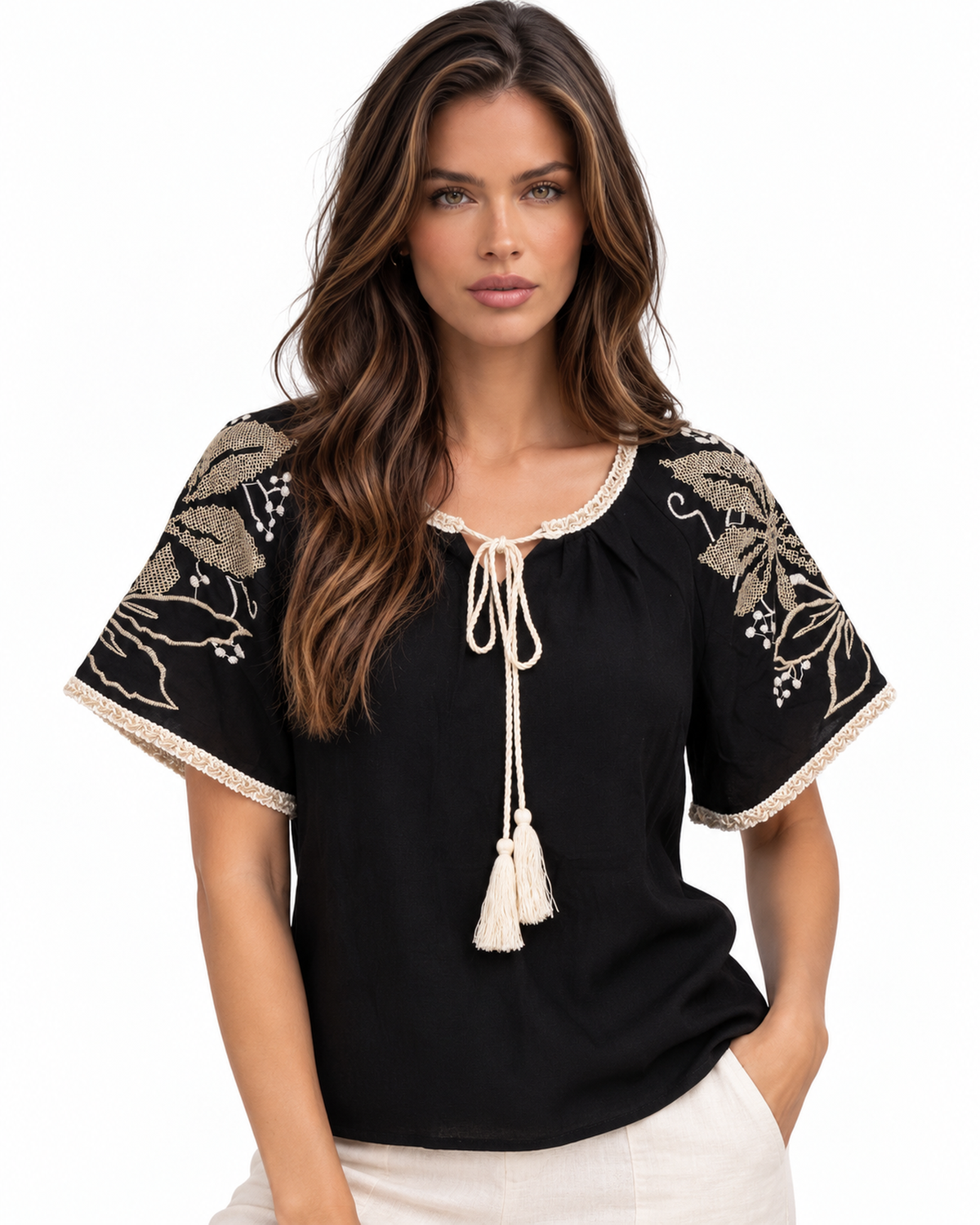 Blusa Bordada Borlas Negro – de frente