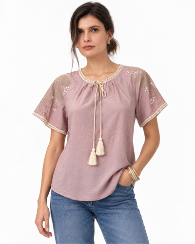 Blusa Bordada Borlas Rosa – de frente