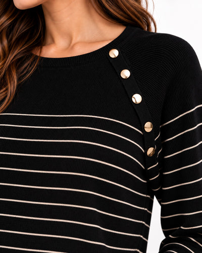 Conjunto Suéter Rayas Botones Dorados Negro – detalle de botones