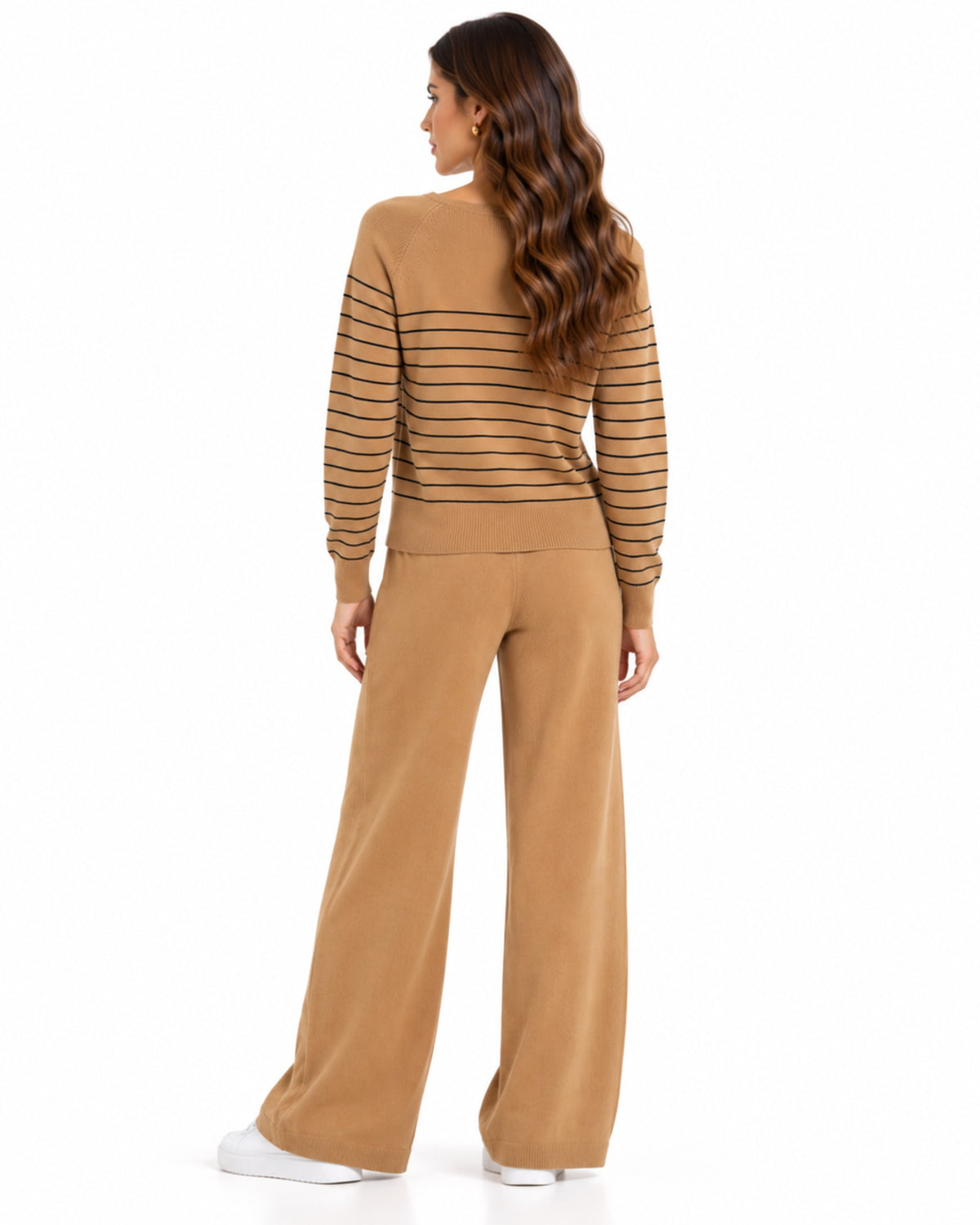 Conjunto Suéter Rayas Botones Dorados