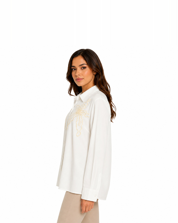 Camisa Bordado Floral Blanco – de lado