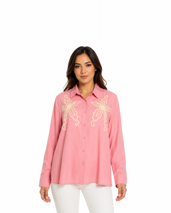 Camisa Bordado Floral Rosa – de frente