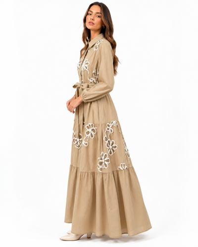 Maxivestido Camisero Bordado Beige – de cuerpo completo