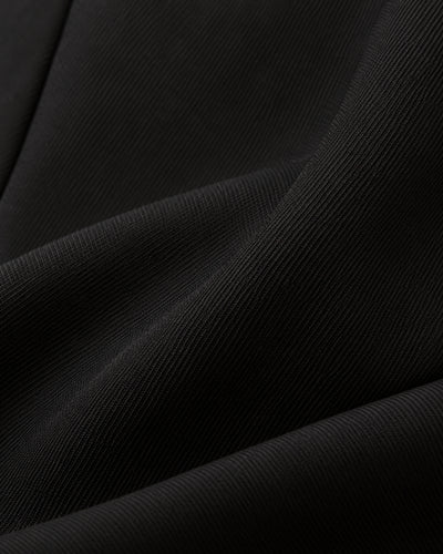 Pantalón Pinzas Tiro Alto Negro – detalle de tela