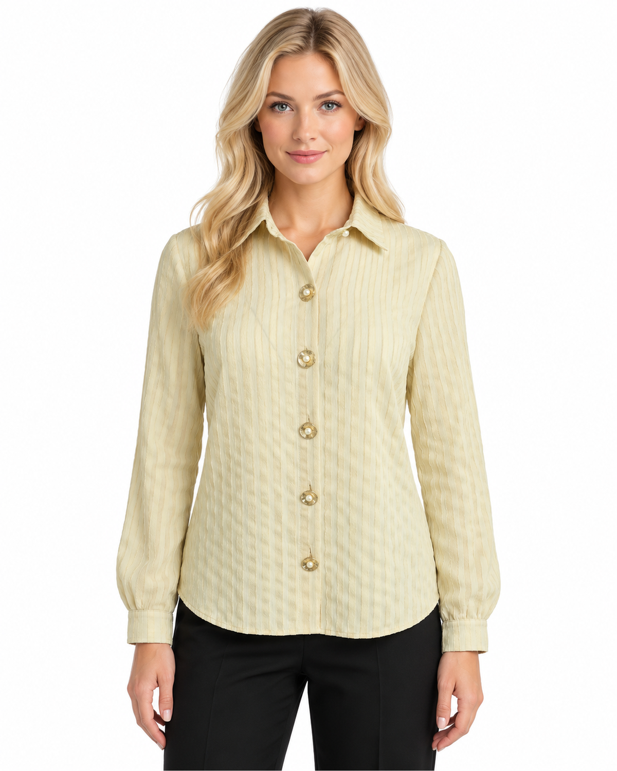 Camisera Texturizada Botón Joya Beige – de frente