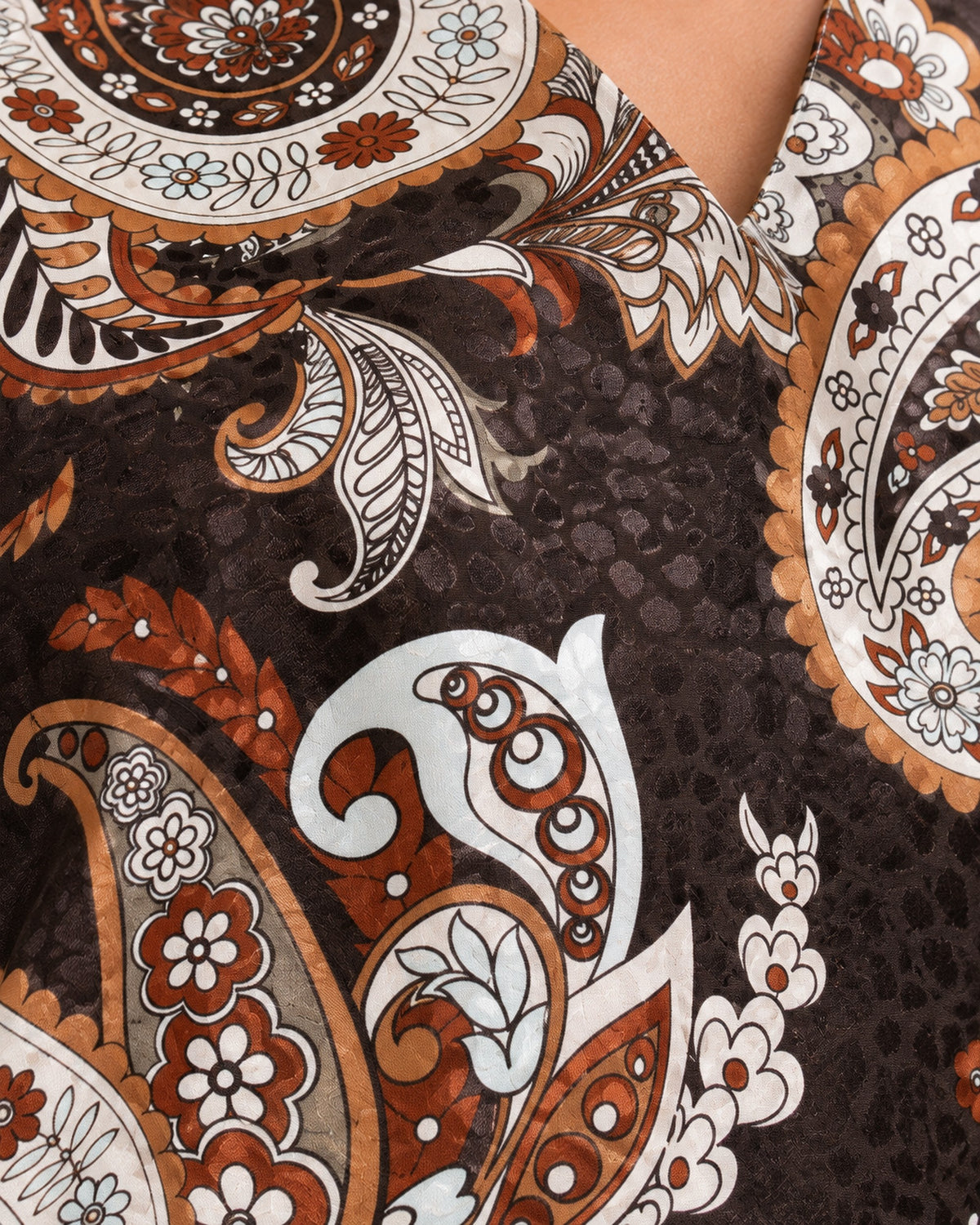 Blusa Paisley Escote Cruzado