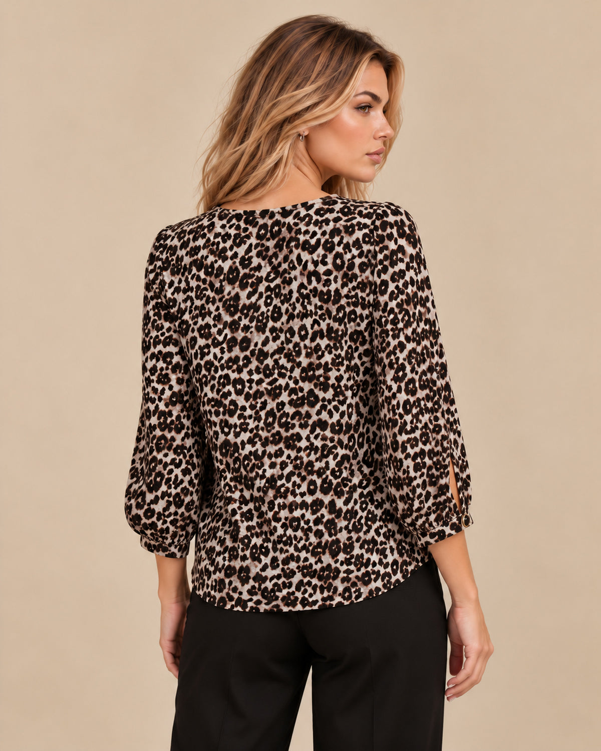 Blusa Animal Print Escote V
