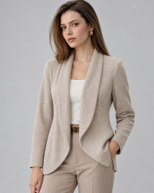 Cárdigan Solapa Chal Beige – frente