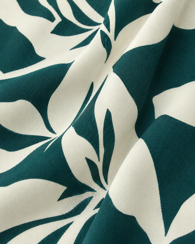 Vestido Midi Estampado Hojas Verde – detalle de la tela