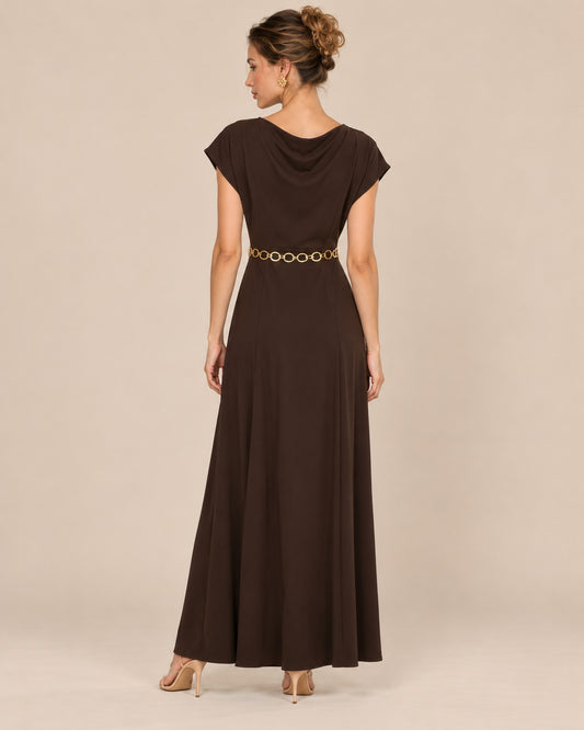 Vestido Largo Cinturón Cadena Café – espalda