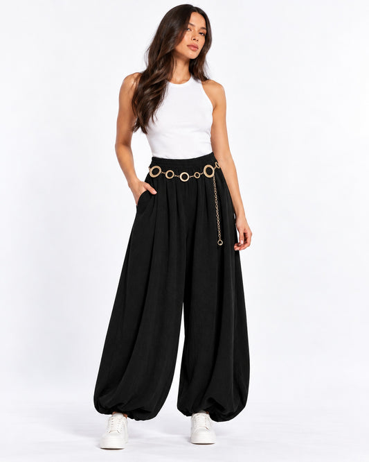 Pantalón Globo Cinturón Argollas Negro – cuerpo completo