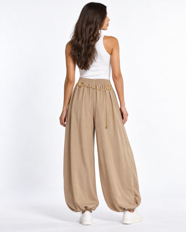 Pantalón Globo Cinturón Argollas Khaki – espalda