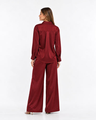 Conjunto Satén Bordado Pedrería Vino – espalda