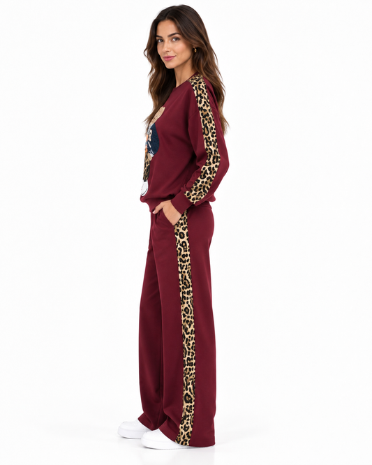 Conjunto Oso Animal Print Vino – de lado