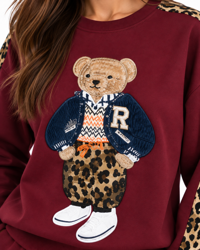 Conjunto Oso Animal Print Vino – detalle de la prenda