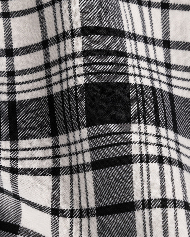 Conjunto Cuadros Top Olanes Negro – detalle de la tela