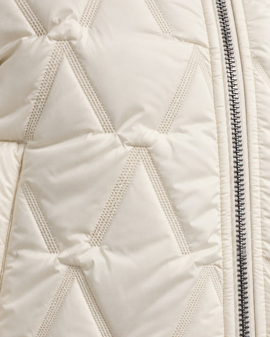 Chamarra Bomber Acolchada Punto Hueso – detalle de tela