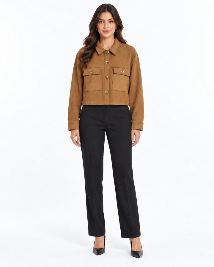 Chamarra Corta Abotonada Camel – frente