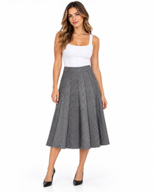 Falda Midi Plisada Vuelo Gris – frente