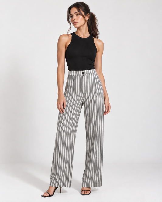 Pantalón Rayas Pierna Ancha Negro – de frente