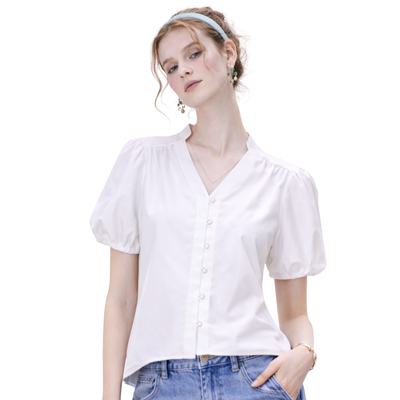 Blusa V Botones Perla Hueso – de frente