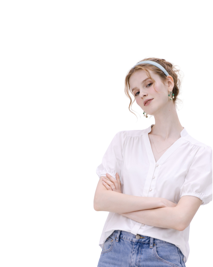 Blusa V Botones Perla Hueso – de tres cuartos