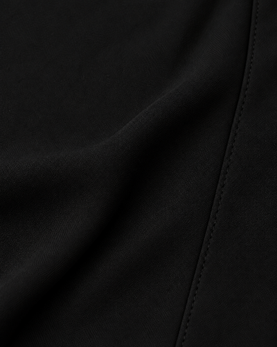 Blusa Botones Corazón Negro – detalle de tela