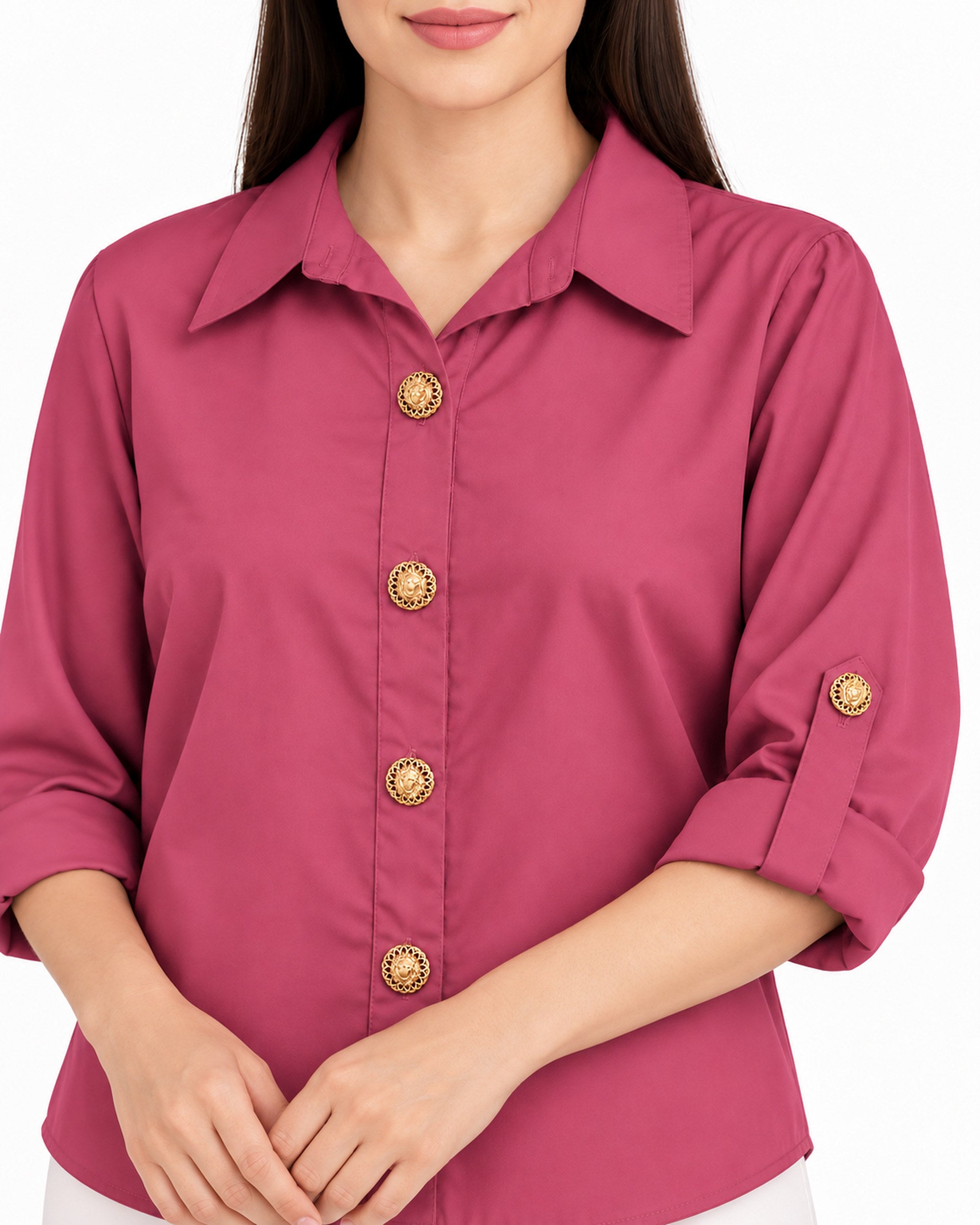 Camisera Botón Dorado Rosa – detalle de la prenda