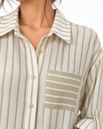 Camisera Oversize Rayas Beige – detalle de la prenda