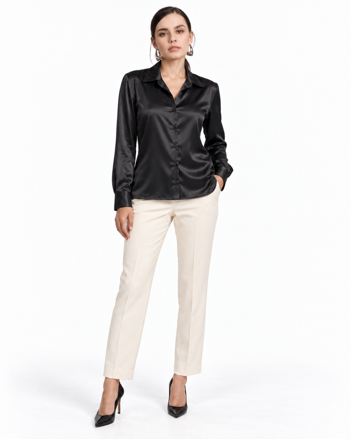 Blusa Satén Botón Joya Negro – frente