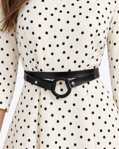 Vestido Largo Lunares Cinturón Hueso – detalle del cinturón de hebilla