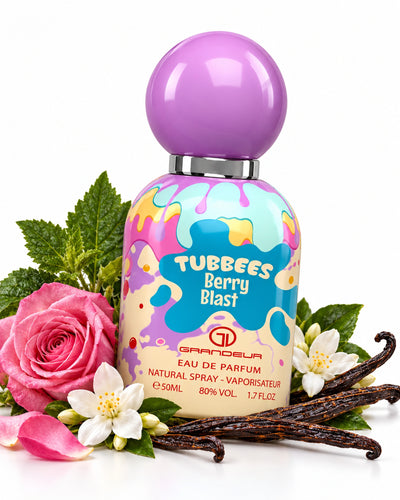 Tubbees Berry Blast Eau de Parfum de Grandeur – frasco con sus notas: pachulí, rosa, jazmín