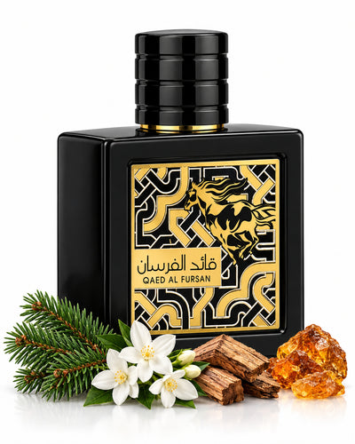 Qaed Al Fursan Eau de Parfum de Lattafa – frasco con sus notas: abeto balsámico, jazmín, cedro