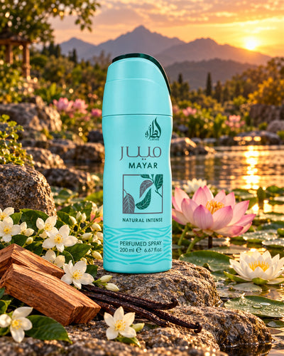 Mayar Natural Intense Body Spray de Lattafa – paisaje inspirado en sus notas