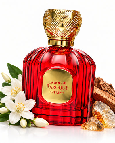 La Rouge Baroque Extreme Eau de Parfum de Maison Alhambra – frasco con sus notas: cedro, jazmín egipcio, notas amaderadas