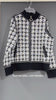 Sudadera con Cierre, Estampado con Detalles en Cuello