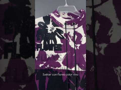 Suéter con Flores Tipo Sudadera Color Vino con Gorro